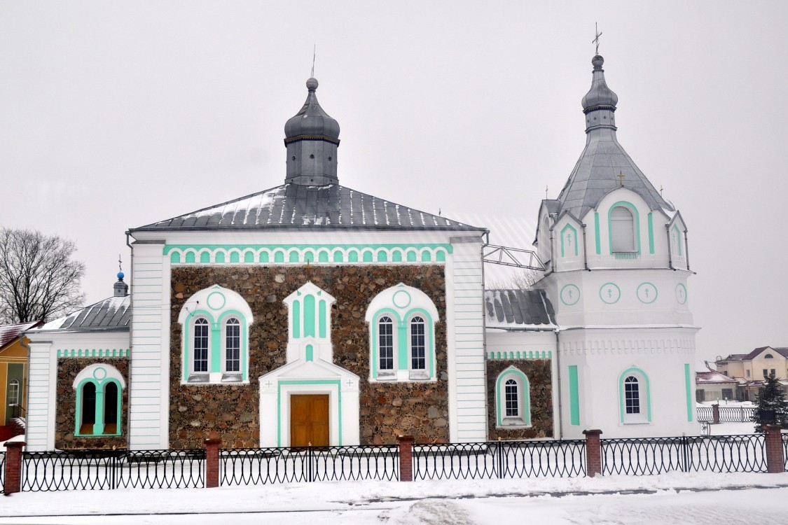Церковь Сошествия Святого Духа, Озёры (Гродненский район, Беларусь, Гродненская область). фасады