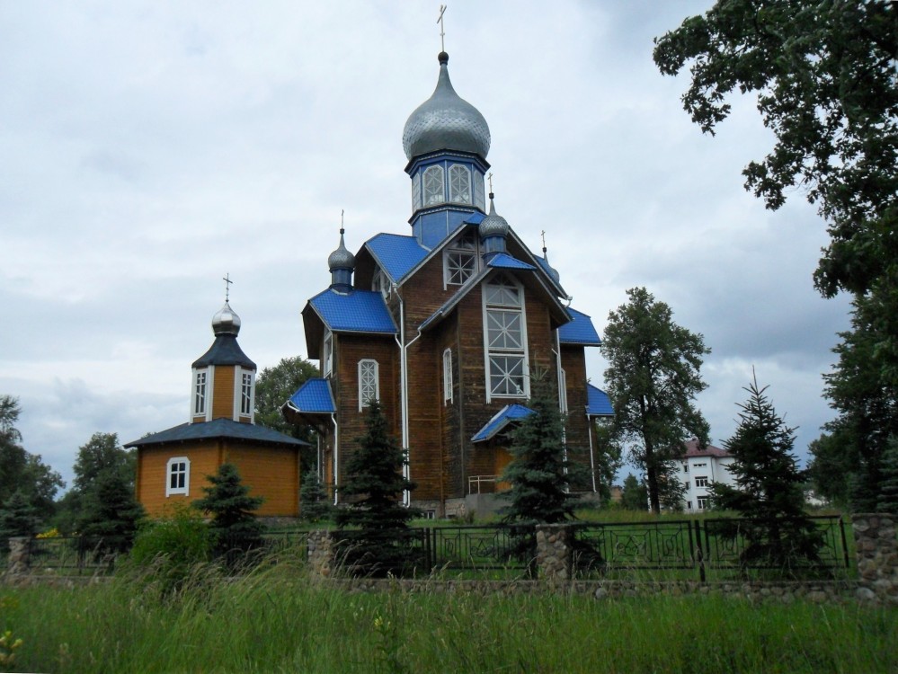 Каменюки. Церковь Георгия Победоносца. фасады