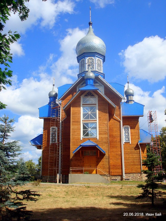 Каменюки. Церковь Георгия Победоносца. фасады