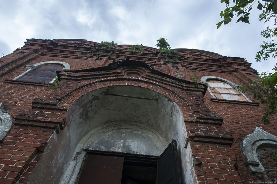 Церковь Покрова Пресвятой Богородицы, Кривское (Далматовский район, Курганская область). архитектурные детали