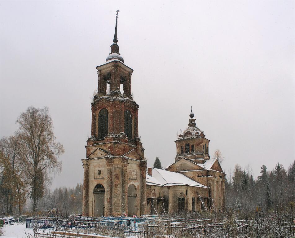 Церковь Воскресения Христова, Покров-Пема (Галичский район, Костромская область). фасады