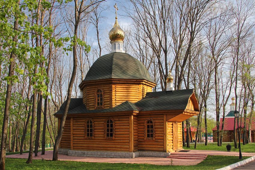 Иоанно-Богословский Макаровский мужской монастырь. Ближний скит. Церковь Гурия Казанского и Варсонофия Тверского, Макаровка (Саранск, город, Республика Мордовия). фасады