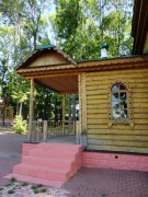 Иоанно-Богословский Макаровский мужской монастырь. Ближний скит. Церковь Сергия Радонежского, Вход в храм с крыльцом.<br>, Макаровка, Саранск, город, Республика Мордовия