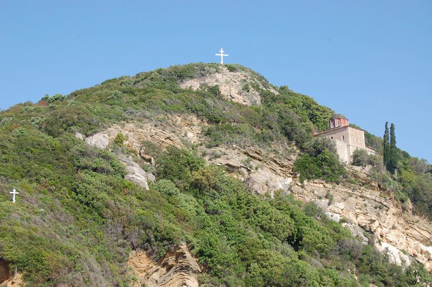 Церковь Антония Печерского, Афон (Ἀθως) (Айон-Орос (Άγιον Όρος), Греция). общий вид в ландшафте