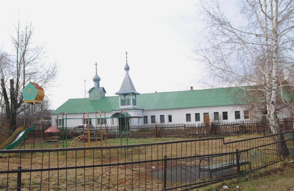 Церковь Николая Чудотворца, Медведское (Черепановский район, Новосибирская область). общий вид в ландшафте, Вид с улицы Романова