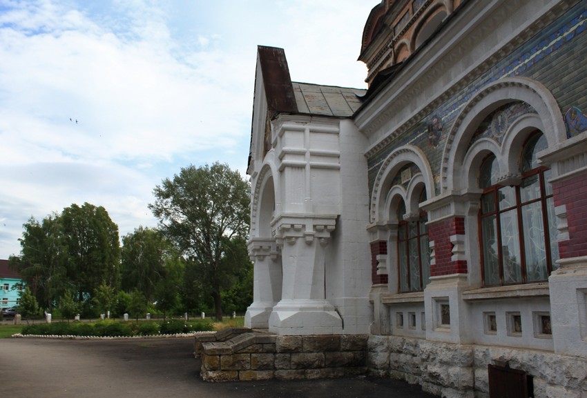 Чапаевск. Церковь Сергия Радонежского. архитектурные детали, Северный фасад