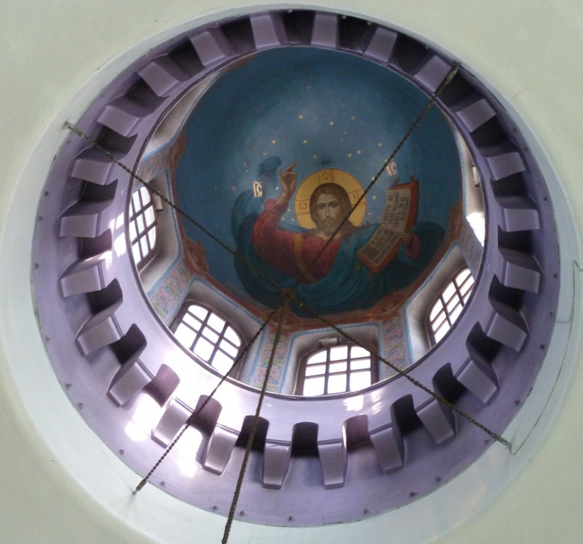 Церковь Сергия Радонежского, Чапаевск (Чапаевск, город, Самарская область). интерьер и убранство, Роспись свода купола церкви. Спас всемилостивый.