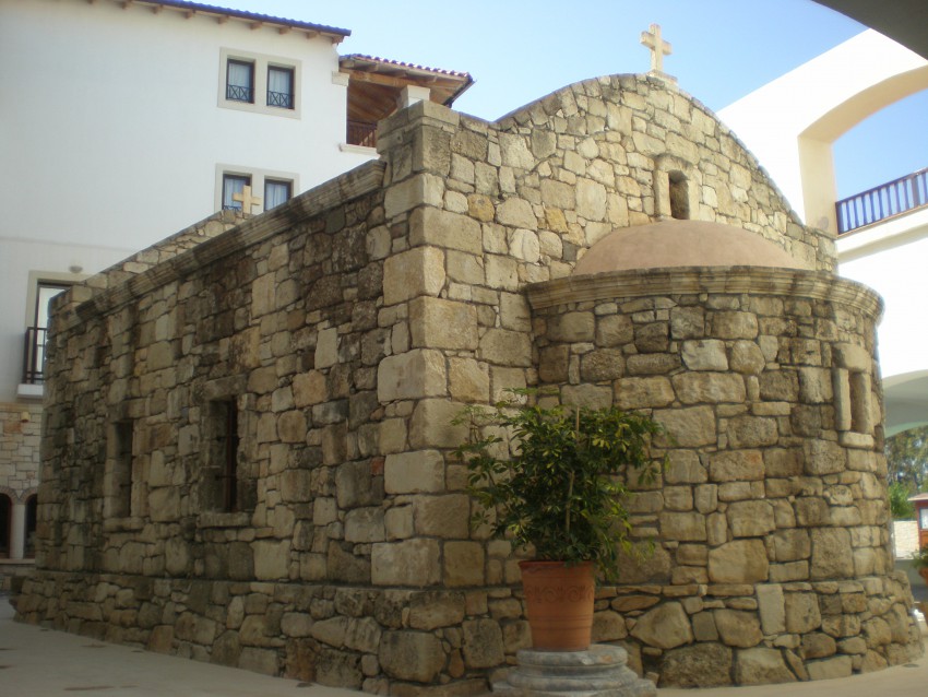 Церковь Троицы Живоначальной, Херсониссос (Крит (Κρήτη), Греция). фасады