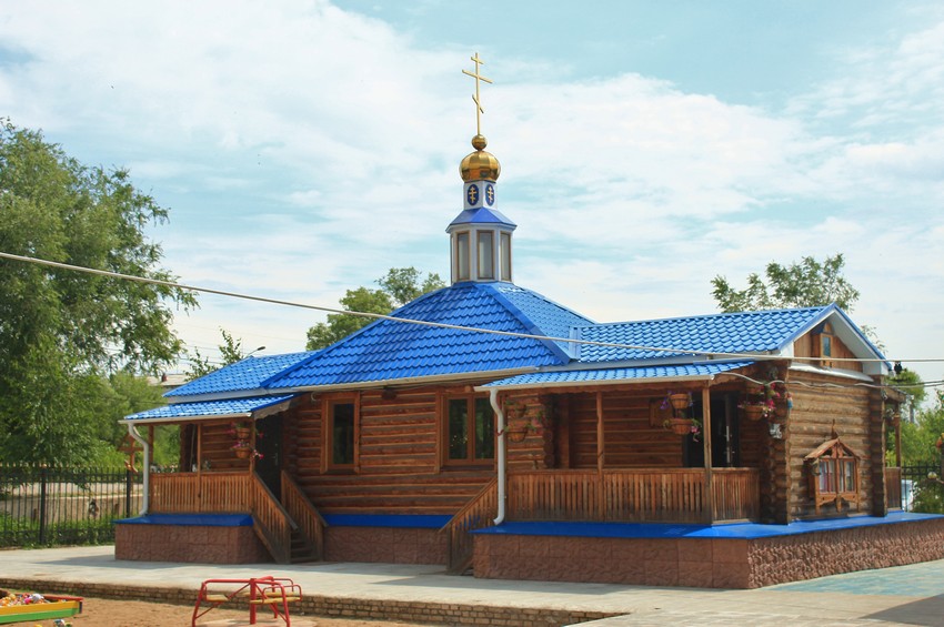 Чапаевск. Церковь Казанской иконы Божией Матери на Берсоле. общий вид в ландшафте