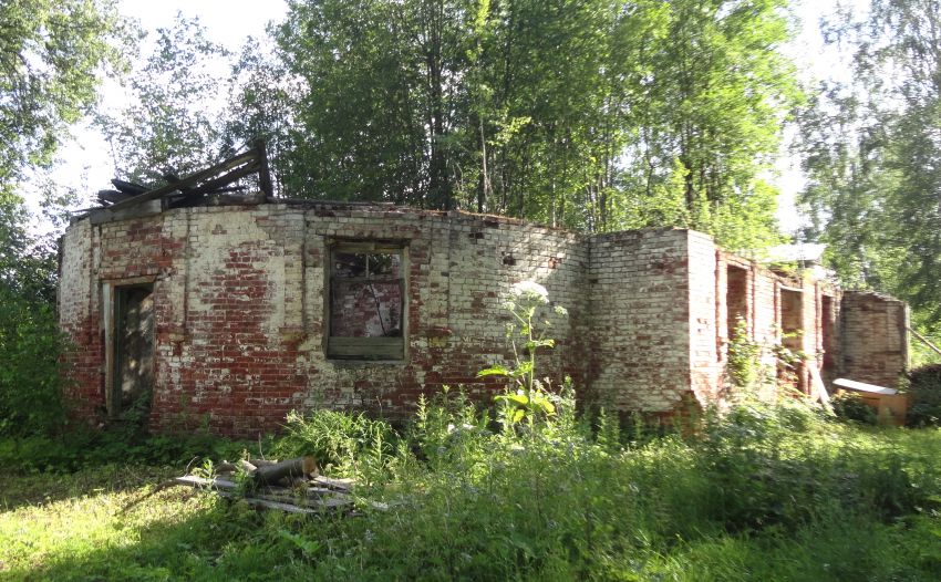 Церковь Димитрия Солунского, Дмитриевское (Краснобаковский район, Нижегородская область). фасады