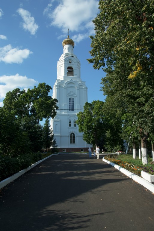 Пайгарма. Пайгармский Параскево-Вознесенский женский монастырь. Колокольня с часовней Николая Чудотворца. фасады