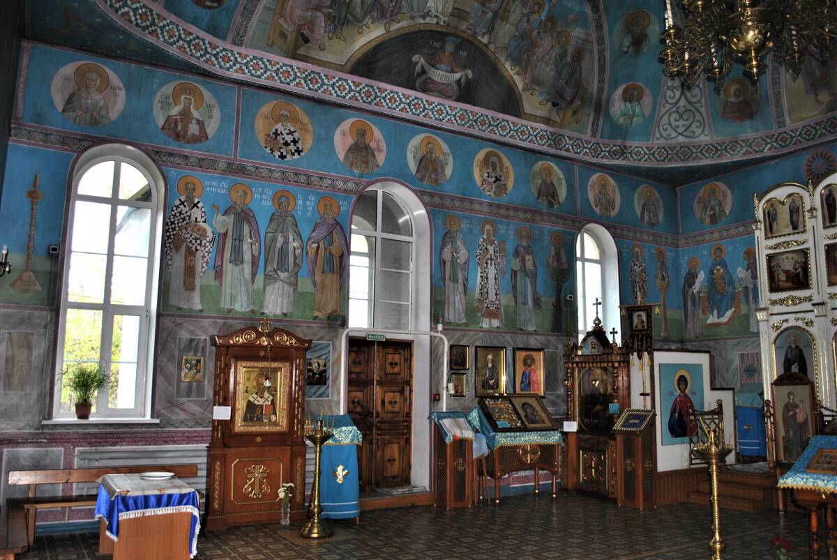 Церковь Рождества Пресвятой Богородицы, Верхний Уфалей (Верхний Уфалей, город, Челябинская область). интерьер и убранство