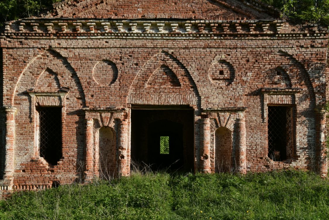 Церковь Воскресения Христова, Валуево, урочище (Чухломский район, Костромская область). архитектурные детали, Юго-восточный фасад храма