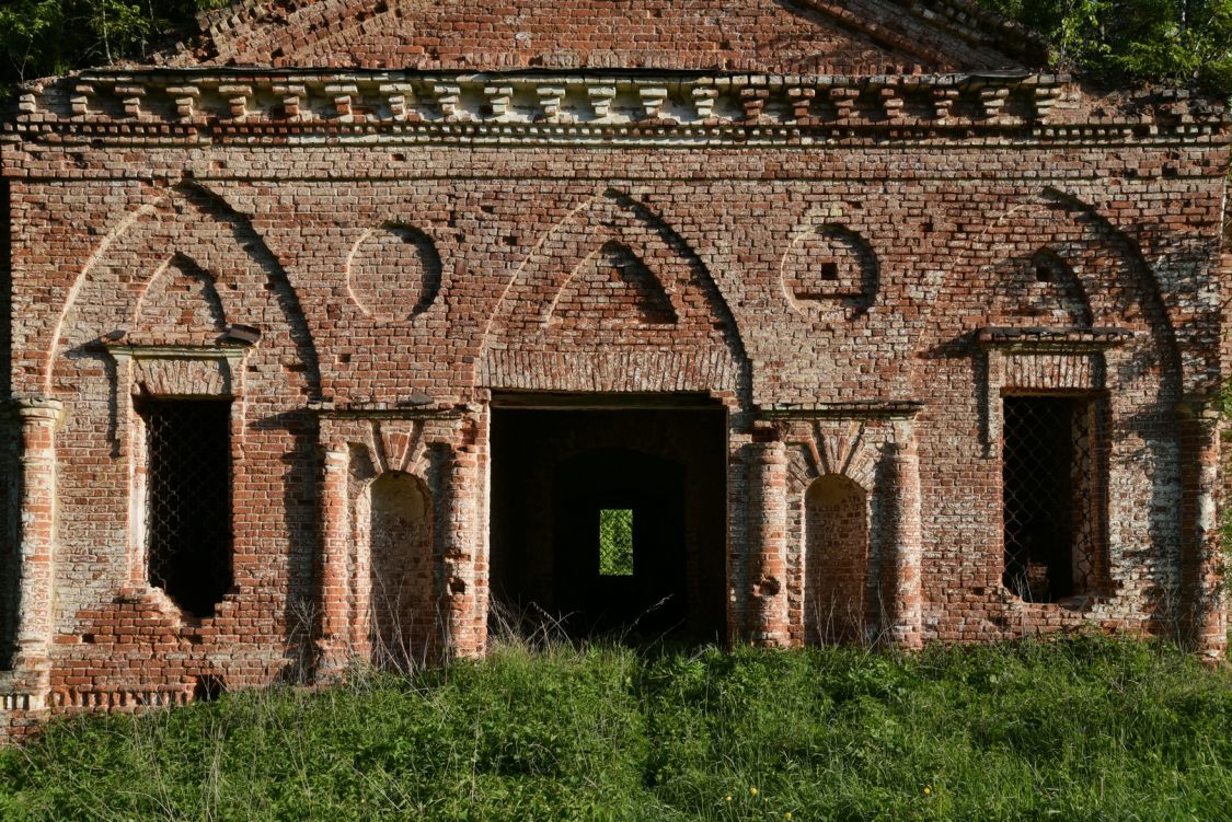 Валуево, урочище. Церковь Воскресения Христова. архитектурные детали, Юго-восточный фасад храма