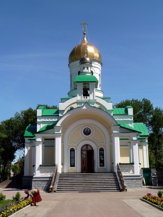 Зубчаниновка. Церковь Александра Невского. общий вид в ландшафте