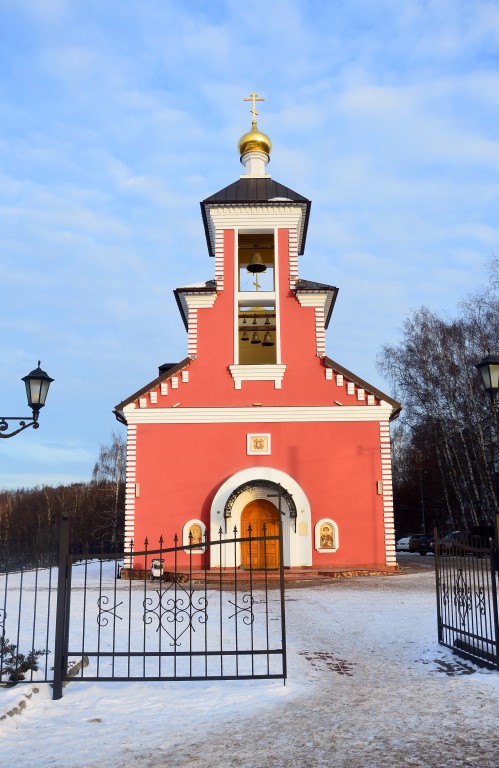 Видное. Церковь Александра Невского. фасады