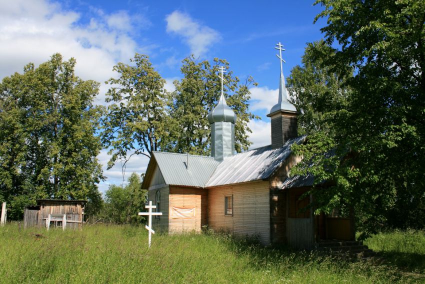 Часовня Николая Чудотворца, Слудка (Прилузский район, Республика Коми). общий вид в ландшафте