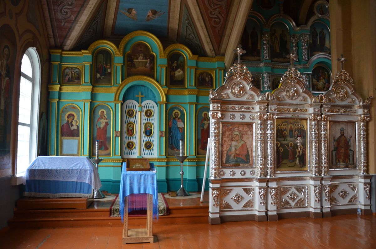 Северный иконостас, интерьер и убранство. Церковь Покрова Пресвятой Богородицы, Волчанка (Красноармейский район, Самарская область)