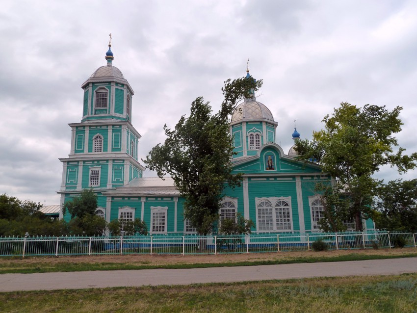 Церковь Михаила Архангела, Высокое (Пестравский район, Самарская область). фасады