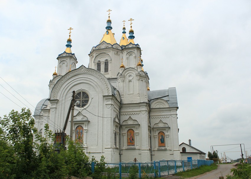Церковь Казанской иконы Божией Матери, Верхнее Санчелеево (Ставропольский район, Самарская область). фасады