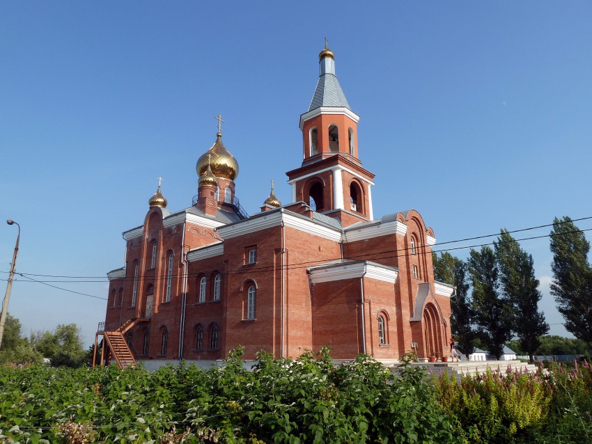 Церковь Сошествия Святого Духа, Чёрновский (Волжский район, Самарская область). фасады