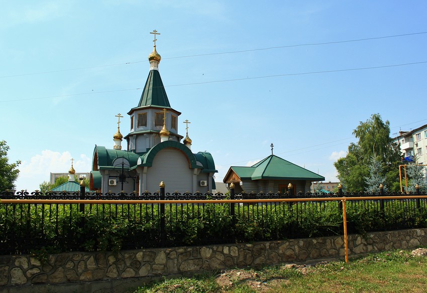 Церковь Успения Пресвятой Богородицы в Заусиновском овраге, Сызрань (Сызрань, город, Самарская область). общий вид в ландшафте