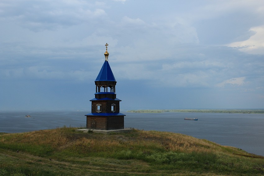 Подворье Сызранского Вознесенского монастыря. Колокольня, Кашпир (Сызрань, город, Самарская область). общий вид в ландшафте