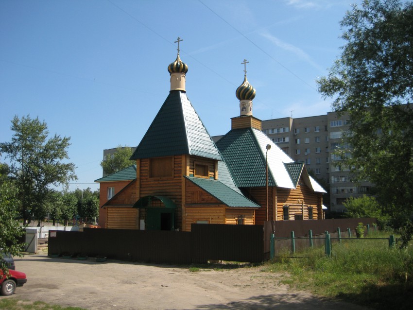 Церковь Серафима Саровского в Шуисте, Пенза (Пенза, город, Пензенская область). общий вид в ландшафте