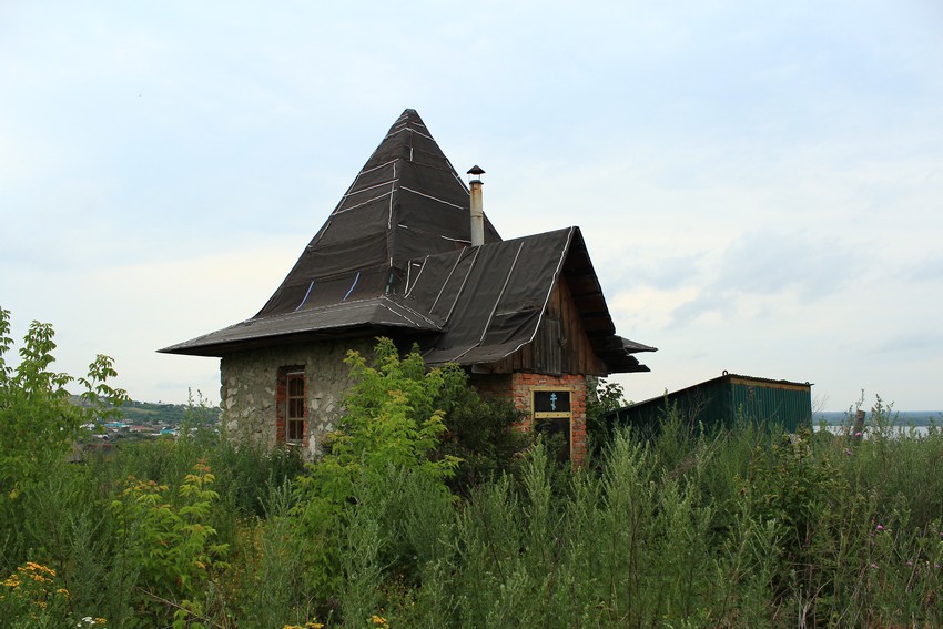 Старо-Костычёвский Смоленский женский монастырь, Октябрьск (Октябрьск, город, Самарская область). общий вид в ландшафте, Монастырская сторожка