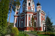 Рождества Пресвятой Богородицы Курковский мужской монастырь. Собор Рождества Пресвятой Богородицы - Курки - Оргеевский район - Молдова