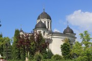 Рождества Пресвятой Богородицы Курковский мужской монастырь. Церковь Николая Чудотворца, , Курки, Оргеевский район, Молдова