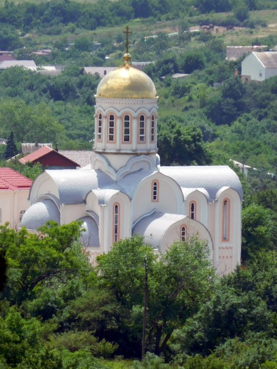 Варваровка. Церковь Варвары великомученицы (новая). фасады