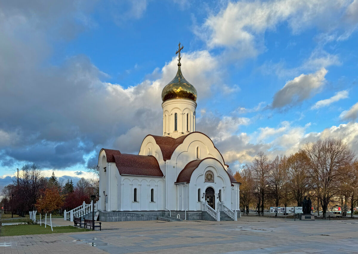 Церковь Петра и Февронии, Тольятти (Тольятти, город, Самарская область). фасады, Вид с юго-запада