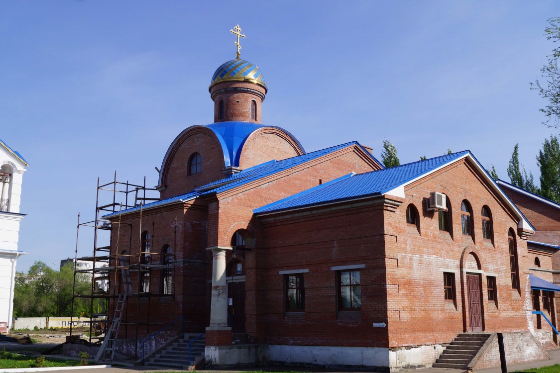 Тольятти. Церковь Богоявления Господня. документальные фотографии