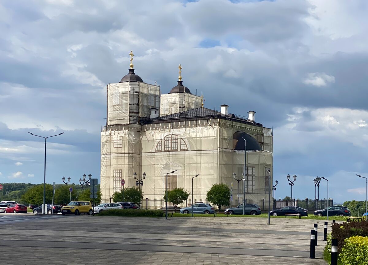 Церковь Смоленской иконы Божией Матери в Большом Пулкове (новая), Пулковское (Санкт-Петербург, Пушкинский район, г. Санкт-Петербург). документальные фотографии, Спустя 10 лет после постройки здание потребовало ремонта фасадов