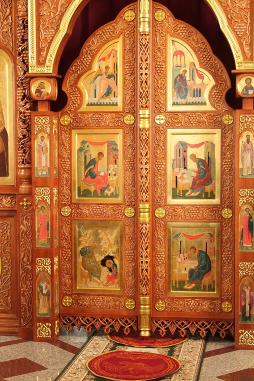 Церковь Сергия Радонежского, Ленинск-Кузнецкий (Ленинск-Кузнецкий район и г. Ленинск-Кузнецкий, Кемеровская область). интерьер и убранство, Фотографии выполнены в день освящения храма