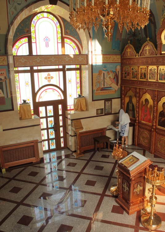 Церковь Сергия Радонежского, Ленинск-Кузнецкий (Ленинск-Кузнецкий район и г. Ленинск-Кузнецкий, Кемеровская область). интерьер и убранство, Фотографии выполнены в день освящения храма