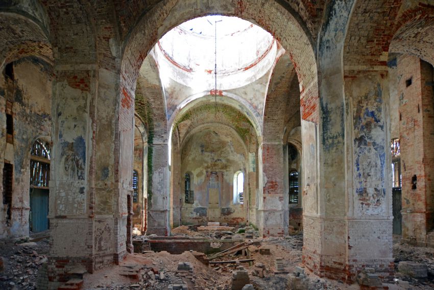 Церковь Преображения Господня, Михайлова Гора (Лихославльский район, Тверская область). интерьер и убранство, Восточная сторона основного объема