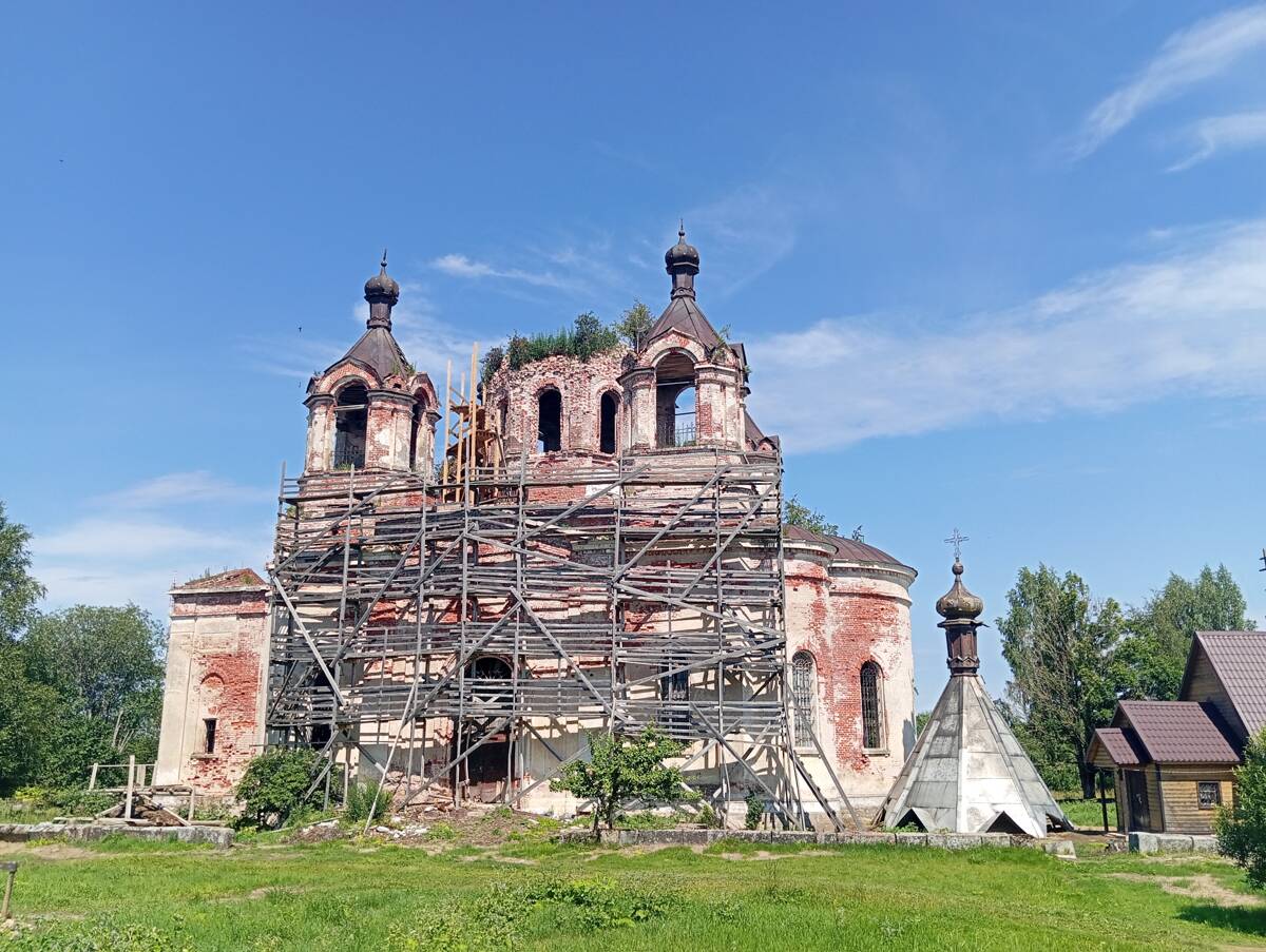 Церковь Преображения Господня, Михайлова Гора (Лихославльский район, Тверская область). фасады