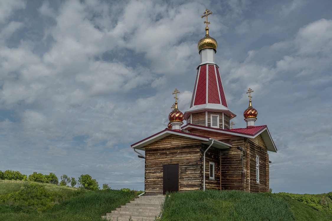 Свободные Ключи. Церковь Николая Чудотворца. общий вид в ландшафте