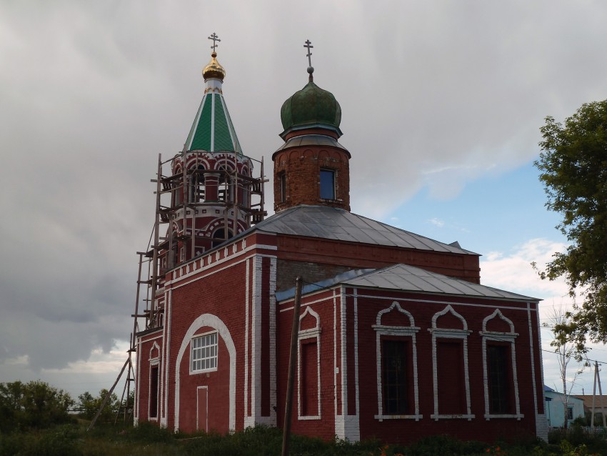 Церковь Михаила Архангела, Лозовка (Кинель-Черкасский район, Самарская область). фасады