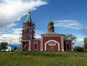 Лозовка. Церковь Михаила Архангела