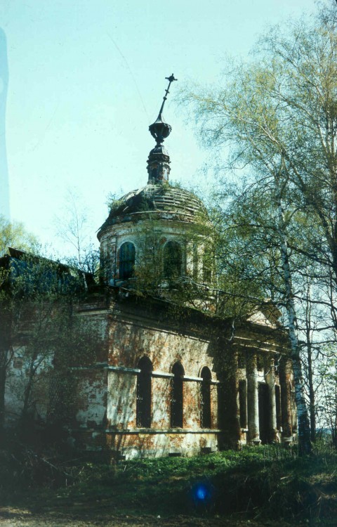 Завидовская Горка. Церковь Воздвижения Креста Господня. фасады, 1994