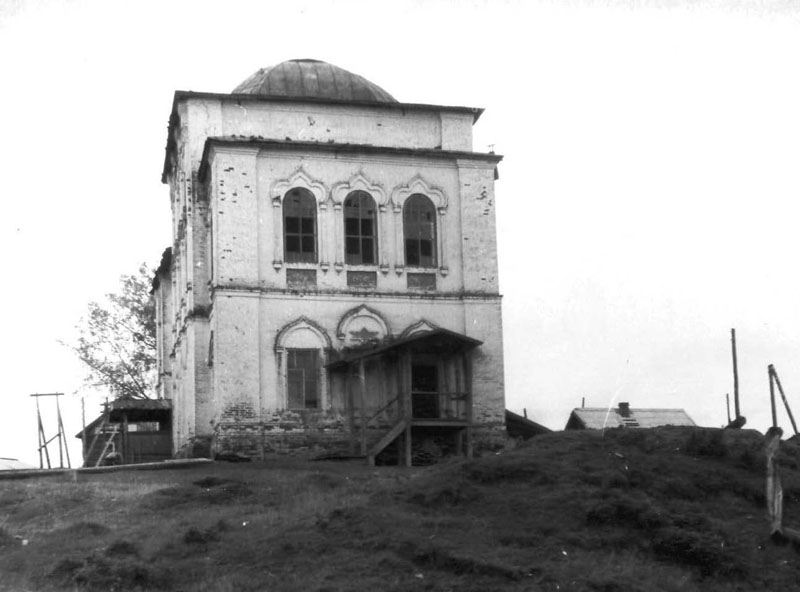 Глотово. Церковь Рождества Христова. архивная фотография