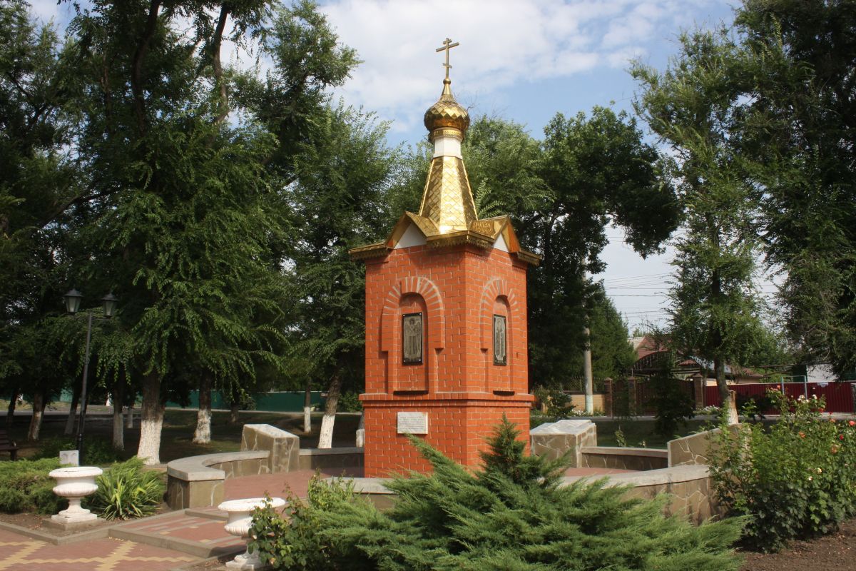 Часовня в память погибших в локальных войнах, Каменоломни (Октябрьский район, Ростовская область). фасады