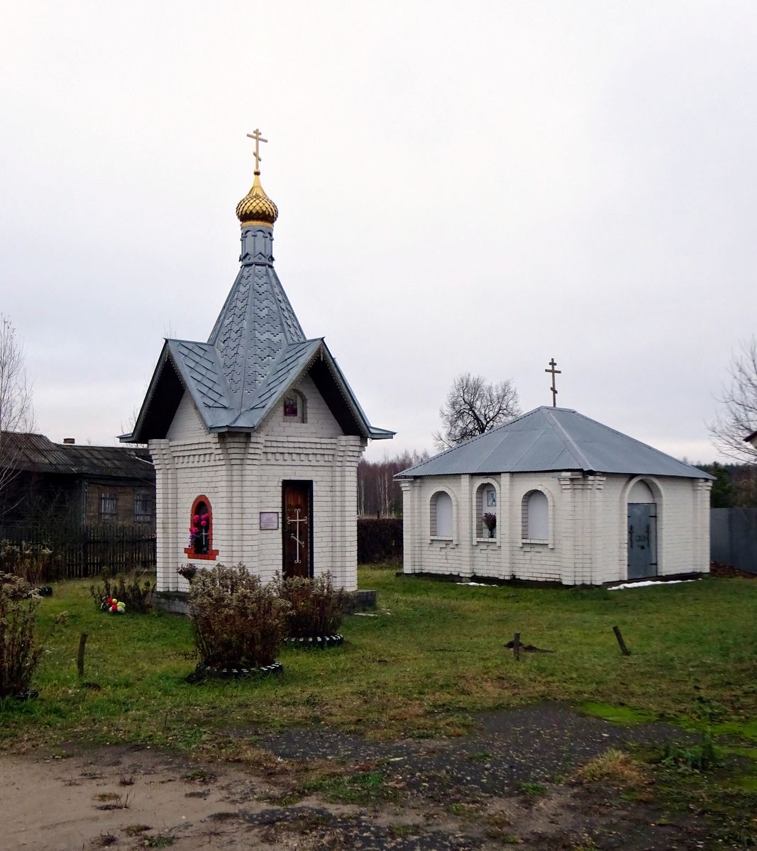 Часовня Илии Пророка, Гридино (Орехово-Зуевский городской округ, Московская область). общий вид в ландшафте