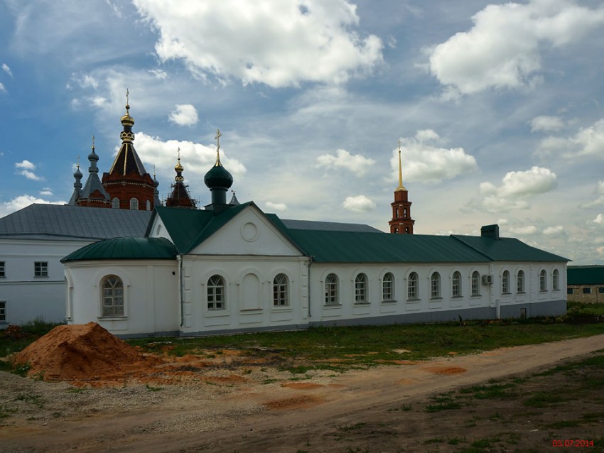 Богородицко-Тихоновский Тюнинский женский монастырь. Церковь Александра Невского, Тюнино (Задонский район, Липецкая область). фасады