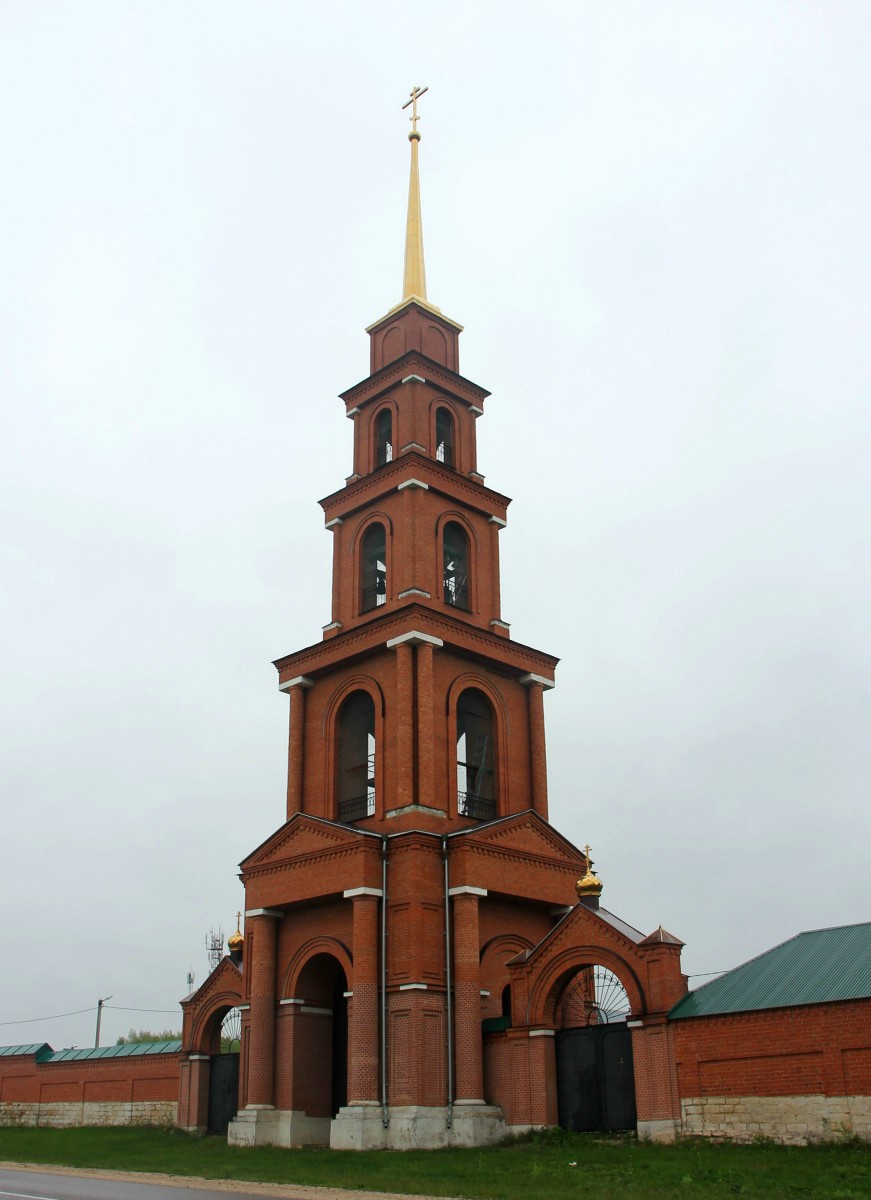 Тюнино. Богородицко-Тихоновский Тюнинский женский монастырь. Колокольня. фасады