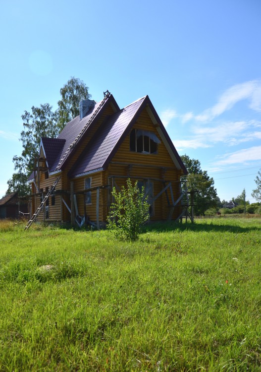 Селезни. Храм-часовня Матроны Московской. общий вид в ландшафте