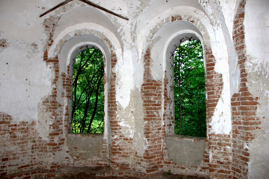 Церковь Воскресения Христова, Ботыли (Ивановское) (Нолинский район, Кировская область). архитектурные детали, Алтарь